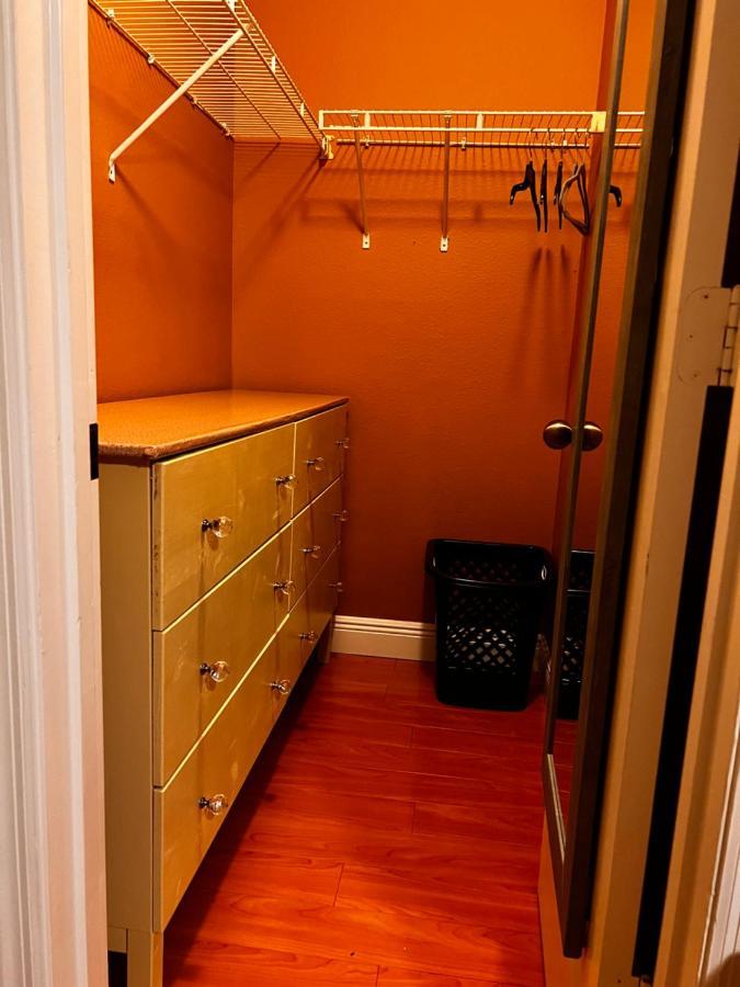Alafaya Modern Room With Shared Bathroom מראה חיצוני תמונה